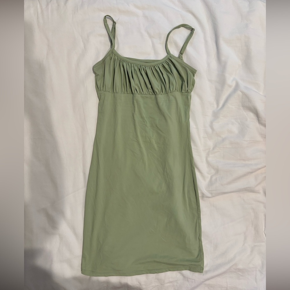 Bodycon green dress